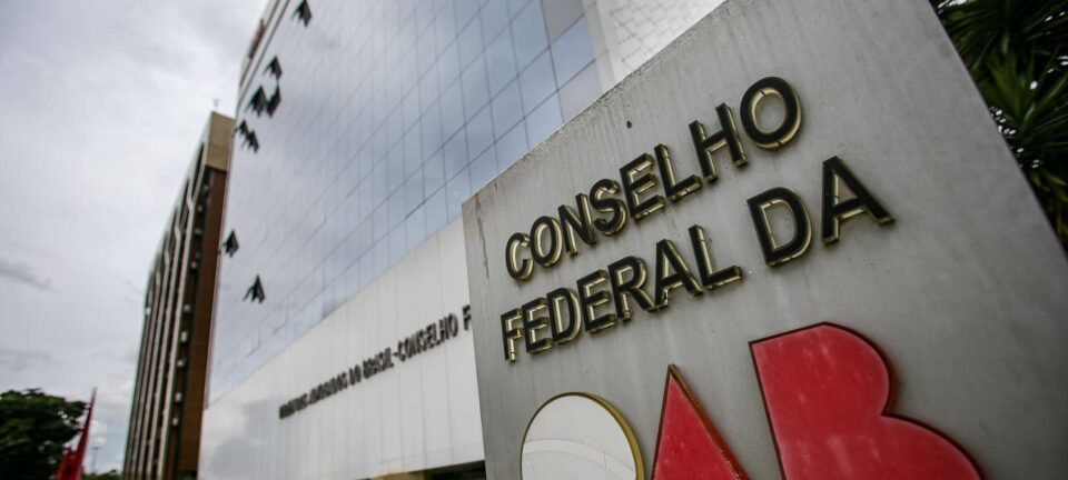 Congresso promulga Emenda 136 e amplia prazo para pagamento de precatórios; OAB recorrerá ao STF - Imagem do artigo original