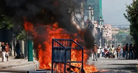 Geração Z lidera onda de protestos no Nepal; 22 mortos e renúncia do primeiro-ministro - Imagem do artigo original