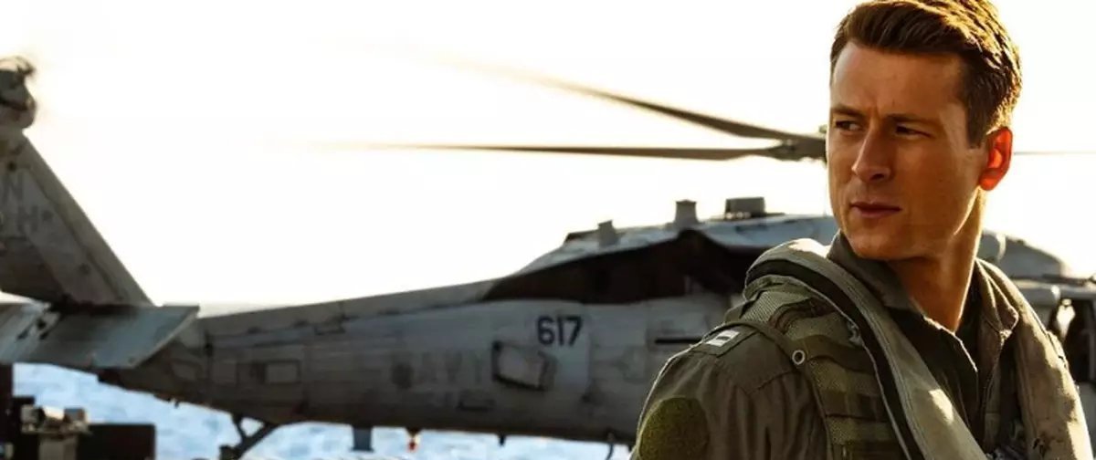 Glen Powell afirma que Chris Pratt redefiniu o perfil do herói de ação em Hollywood - Imagem do artigo original