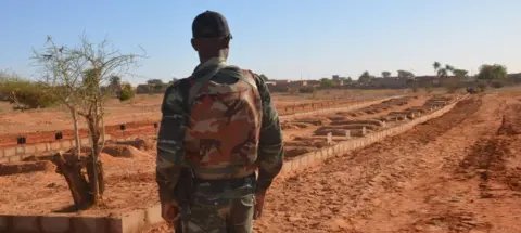 HRW denuncia execução sumária de quase 130 civis por jihadistas no Níger desde março - Imagem do artigo original