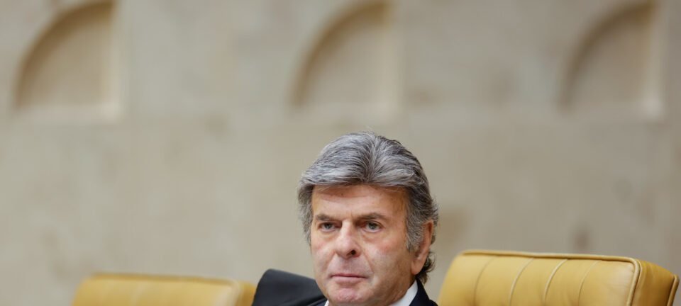 Fux propõe condenação de Mauro Cid e Braga Netto e absolvição de outros seis acusados em julgamento sobre tentativa de golpe - Imagem do artigo
