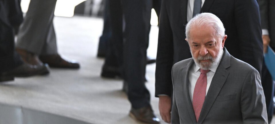 Saída do Centrão da base e aproximação com Tarcísio ameaçam agenda de Lula no Congresso - Imagem do artigo