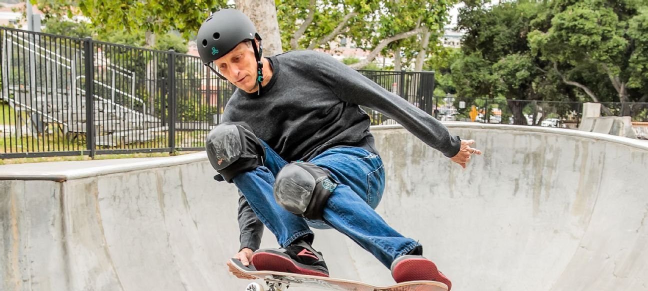 Skate de manobra histórica de Tony Hawk é arrematado por US$ 1,152 milhão - Imagem do artigo