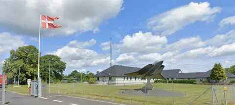 Novos drones sobrevoam bases militares na Dinamarca e fecham espaço aéreo temporariamente - Imagem do artigo original