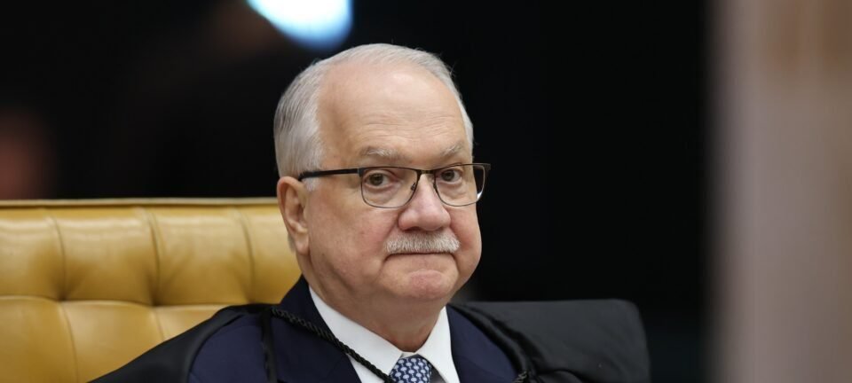 Edson Fachin assume comando do STF sob tensão com Congresso e Estados Unidos - Imagem do artigo