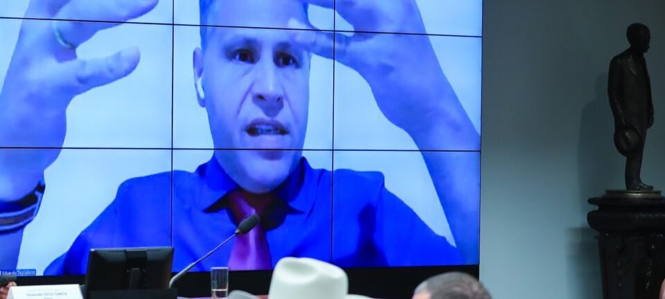 Tagliaferro acusa Alexandre de Moraes de perseguir investigados que vivem fora do Brasil - Imagem do artigo