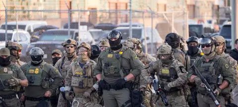 Trump autoriza envio de 300 integrantes da Guarda Nacional para Chicago - Imagem do artigo original