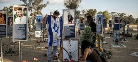 Israel recorda ataque de 7 de outubro enquanto seguem negociações por acordo em Gaza - Imagem do artigo original