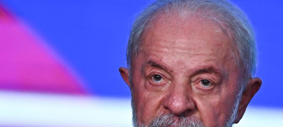 Entidade pró-Israel cobra ação de Lula sobre reféns e judeus brasileiros em anúncios na imprensa - Imagem do artigo