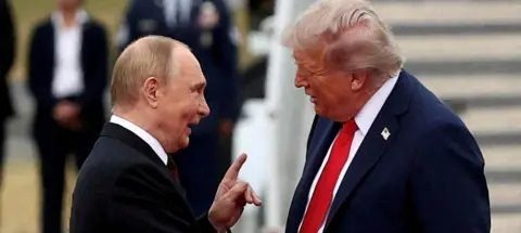 Trump anuncia nova reunião com Putin após “grande progresso” em ligação telefônica - Imagem do artigo original